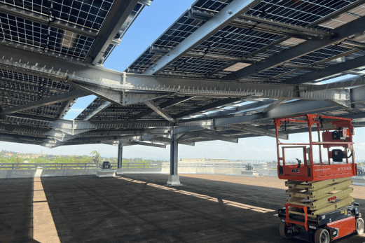 Installation ombrières Garage Mercedes-Benz, groupe Chopard, Lyon